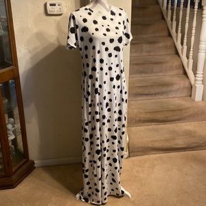 Medium Lularoe Maria maxi dress-white bkgrd with black ink spots